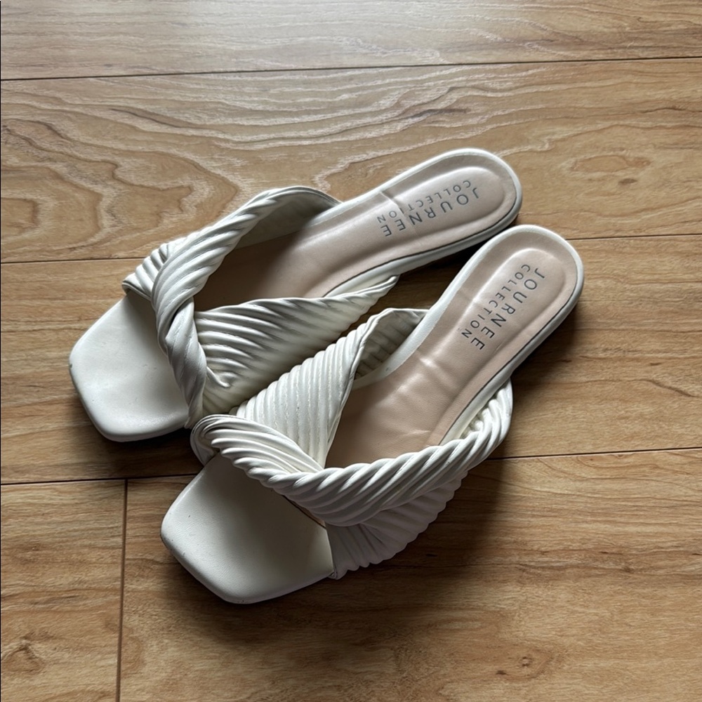 Journee Collection White Pleated Sandals